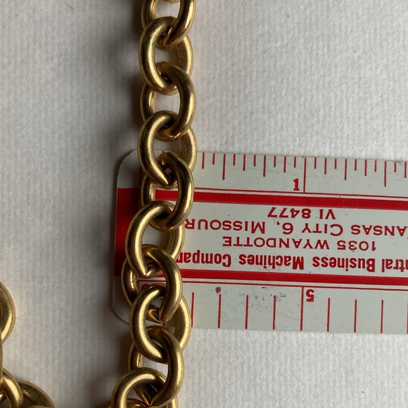 Vintage Monet Gold Tone Heavy Weight  Chain Link Necklace - Picture 7 of 8